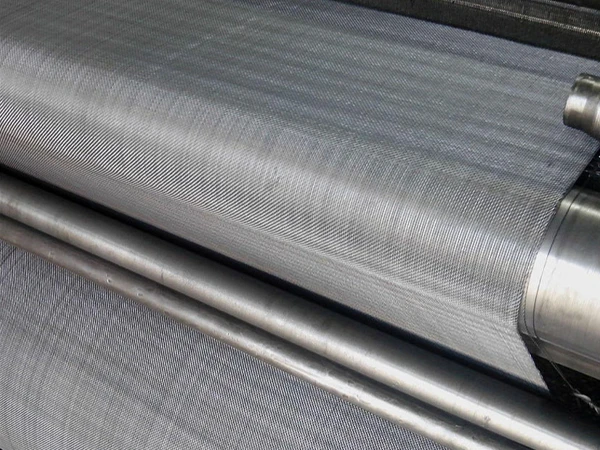A machine making black wire cloth