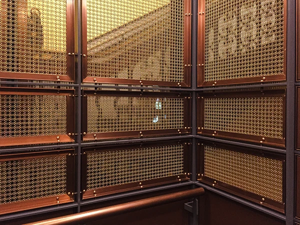 Crimped wire mesh for decoration uses