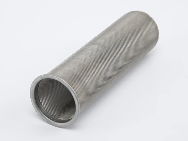 A single-layer filter cartridge placed on a flat surface